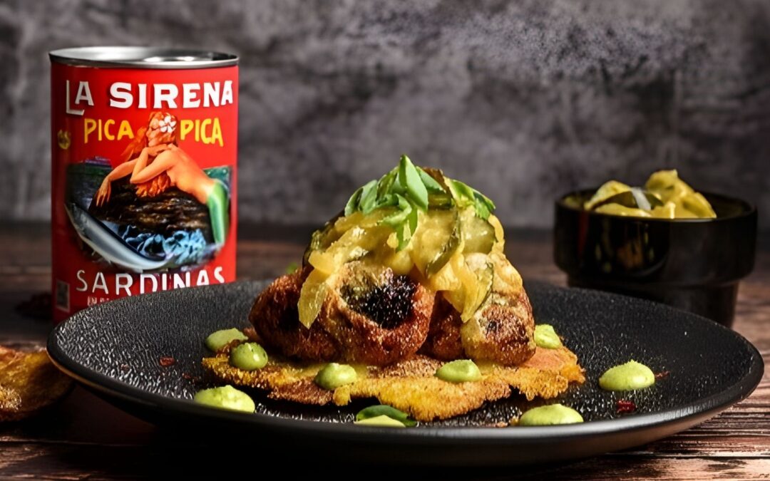 Sardinas al escovich con patacones